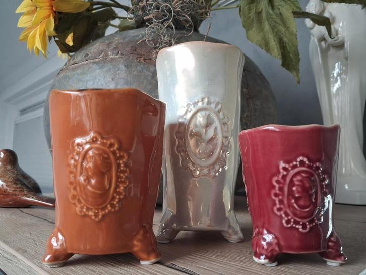 3 mooie des pots in kerst kleur vaasjes, Huis en Inrichting, Woonaccessoires | Vazen, Zo goed als nieuw, Overige kleuren, Minder dan 50 cm
