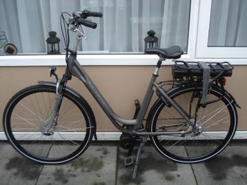Een zeer nette NL E-Bike DRACAT 28 inch 7 vers. (Defect) beschikbaar voor biedingen