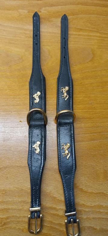 Twee nieuwe leren halsbanden voor kleine honden  beschikbaar voor biedingen