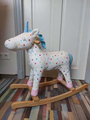 Schommel paard unicorn beschikbaar voor biedingen