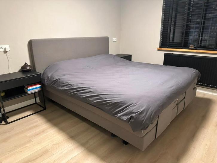 Swiss Sense elektrisch verstelbare boxspring – 180x200, Huis en Inrichting, Slaapkamer | Boxsprings, Gebruikt, 180 cm, 200 cm