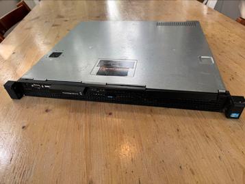 1U Dell Poweredge R210 II met  XEON E3-1220, 16gb ram 4x SSD beschikbaar voor biedingen