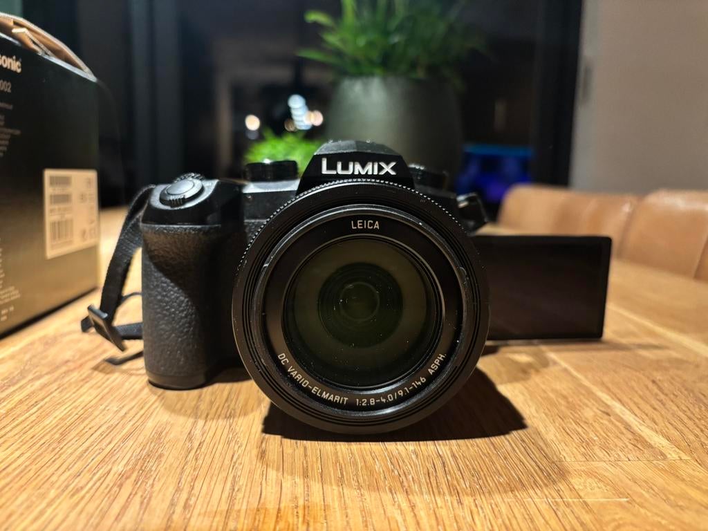 Panasonic Lumix DC-FZ10002 + accessoires, Ophalen, Zo goed als nieuw, Overige Merken, 8 keer of meer