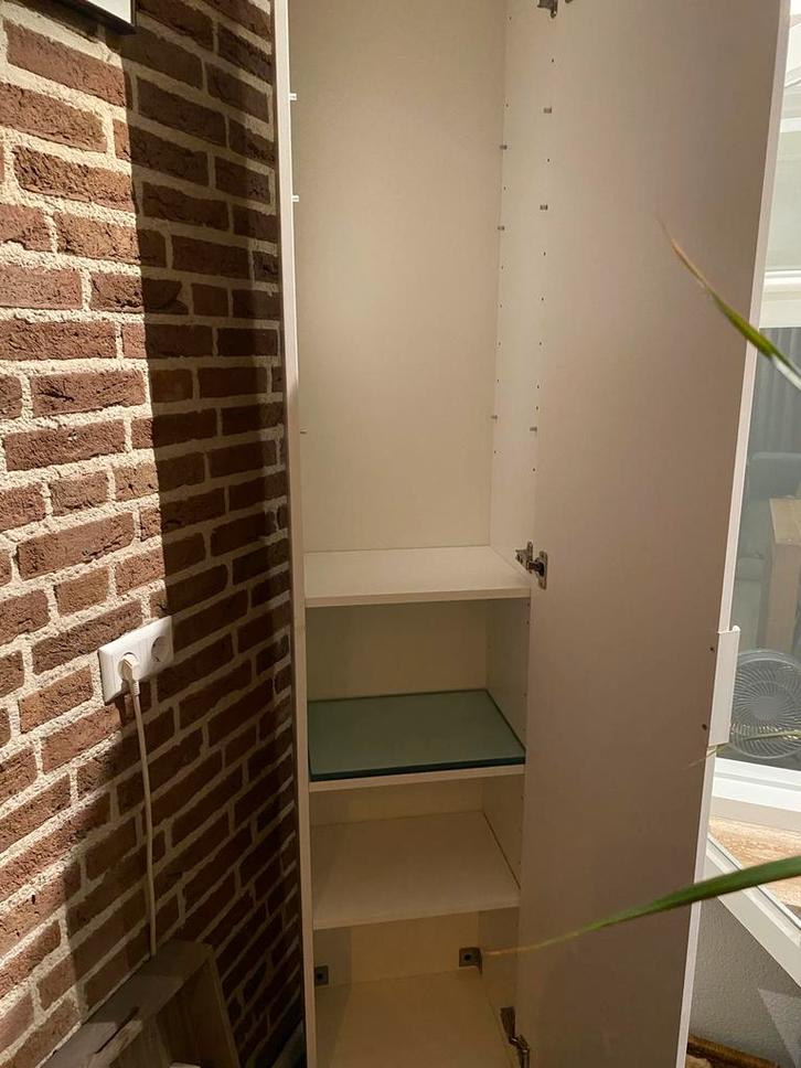 IKEA Badkamerkast - Perfect voor kleine ruimtes!, Huis en Inrichting, Kasten | Lockerkasten, Zo goed als nieuw, Ophalen of Verzenden