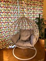 Hangstoel ‘ei’, Huis en Inrichting, Stoelen, Ophalen, Stof, Wit, Zo goed als nieuw