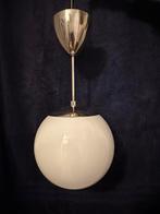 Wit glazen hanglamp met chroom, Ophalen of Verzenden, Zo goed als nieuw, Minder dan 50 cm