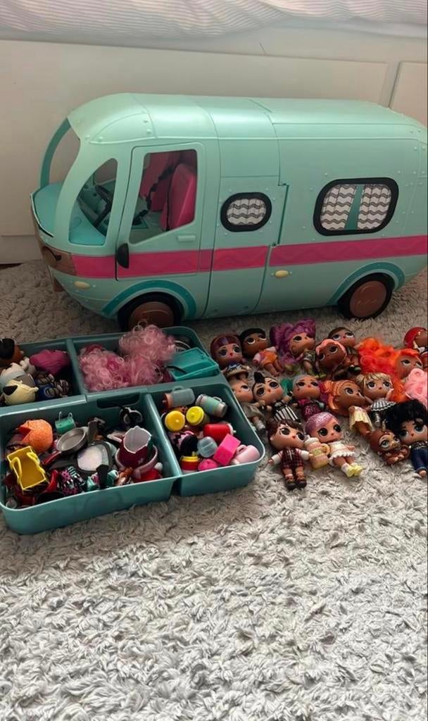 L.o.l surprise camper en accessoires, Ophalen of Verzenden, Zo goed als nieuw, Overige typen