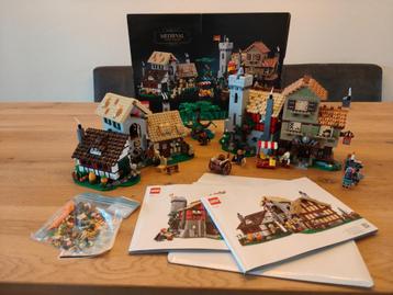 Lego 10332 Middeleeuws Stadsplein beschikbaar voor biedingen