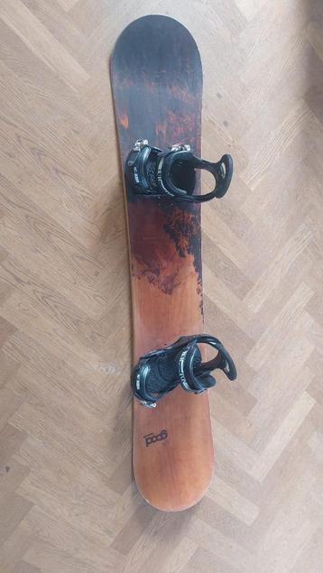 Snowboard 146 - GOOD Prima board met Burton binding beschikbaar voor biedingen