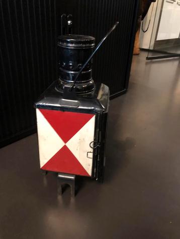 Antieke stationslamp ns spoorlamp seinlamp beschikbaar voor biedingen