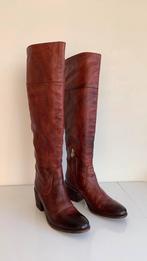 Prachtige wijnrode hoge design laarzen Pakros, maat 38, Kleding | Dames, Schoenen, Ophalen of Verzenden, Zo goed als nieuw, Rood