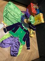 Pietenpak maat 122 luxe set paars groen sinterklaas, Diversen, Sinterklaas, Ophalen of Verzenden, Zo goed als nieuw