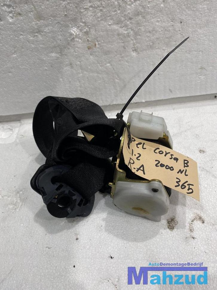 OPEL CORSA B Rechts achter gordel 1994-1999 90387488, Auto-onderdelen, Interieur en Bekleding