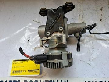 Vacuumpomp Rembekrachtiging van een Volkswagen Golf beschikbaar voor biedingen