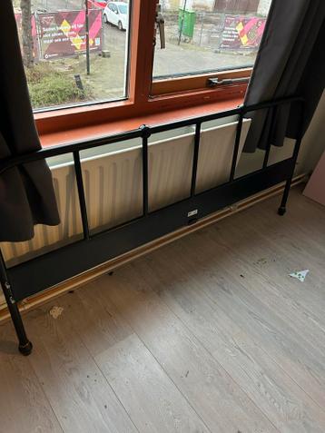 Ikea SAGSTUA bedframe - Zwart metalen bed - afbeelding 3