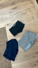 3 korte broekjes mt 128, Broek, Meisje, Ophalen of Verzenden, Zo goed als nieuw