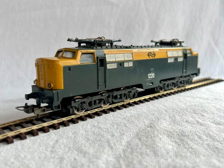 Lima 8024/L NS 1220 E-locomotief, Hobby en Vrije tijd, Modeltreinen | H0, Gebruikt, Locomotief, Gelijkstroom, Lima, Analoog, NS