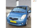 Toyota Yaris 1.3 VVTi Sol MMT Automaat lage kmst, Auto's, Stof, Gebruikt, 750 kg, 4 cilinders