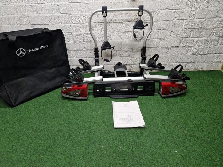 Nette Mercedes-Benz fietsendrager voor 2 E-bikes + Opbergtas, Auto diversen, Fietsendragers, Zo goed als nieuw, Trekhaakdrager