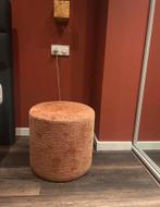 2 nachtkastjes/ poefjes, Huis en Inrichting, Slaapkamer | Nachtkastjes, Ophalen, Zo goed als nieuw, Minder dan 45 cm