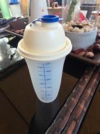 Tupperware Shaker - Ideaal voor Mixen!, Huis en Inrichting, Ophalen of Verzenden, Gebruikt, Wit, Beker of Kan