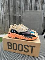 Yeezy 700 “Enflame Amber” 42, Kleding | Heren, Schoenen, Overige kleuren, Nieuw, Ophalen of Verzenden, Sneakers of Gympen