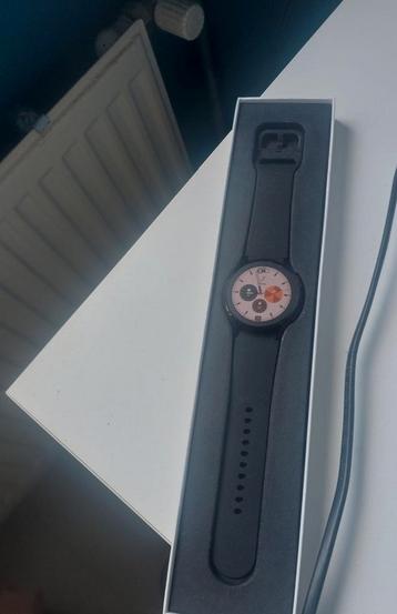 Samsung watch 4 beschikbaar voor biedingen