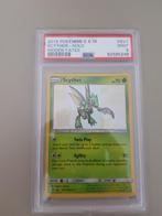 Pokémon PSA graded 9 Scyther Hidden Fates, Hobby en Vrije tijd, Verzamelkaartspellen | Pokémon, Nieuw, Ophalen of Verzenden