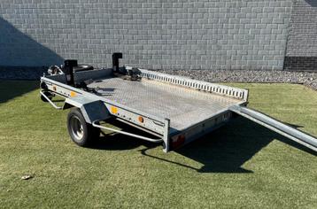 TE KOOP: geremde motoraanhanger Powertrailer 750 kg beschikbaar voor biedingen