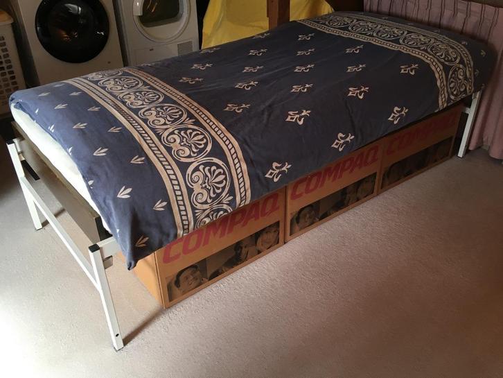 Metalen 1-persoonsbed (190x80), uitschuifbaar tot 2-persoons, Huis en Inrichting, Slaapkamer | Bedden, Gebruikt, Eenpersoons, 80 cm