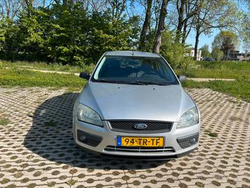 Ford Focus 1.6 74KW 5D 2005 Grijs Nieuwe Apk beschikbaar voor biedingen