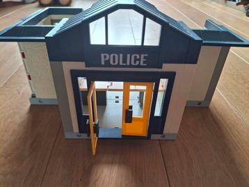 Playmobil politiebureau beschikbaar voor biedingen