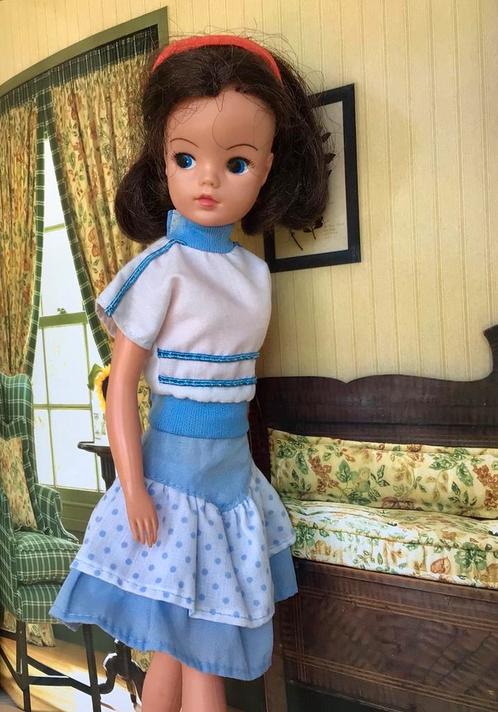 Vintage samengesteld setje voor Sindy Fleur Barbie excl. pop, Verzamelen, Poppen, Zo goed als nieuw, Kleertjes, Ophalen of Verzenden