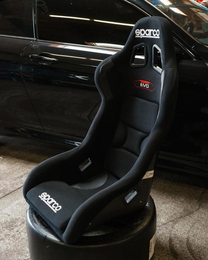 Sparco Evo Carbon Kuipstoel Sportstoel Racestoel FIA, Auto diversen, Tuning en Styling, Ophalen of Verzenden