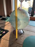 Globe met verlichting - Wereldbol, Ophalen, Verlicht, Gebruikt