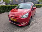 Mitsubishi Space Star 1.0 MPI Bright 52KW 2015 Rood, Auto's, Mitsubishi, Voorwielaandrijving, Stof, Zwart, Handgeschakeld
