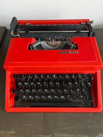 Olivetti Dora Typemachine Jaren 70 beschikbaar voor biedingen