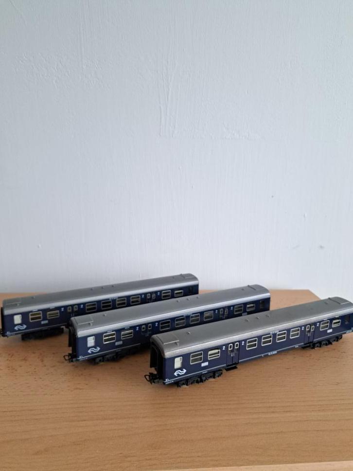 3st Märklin 4049 personenrijtuig NS, Hobby en Vrije tijd, Modeltreinen | H0, Zo goed als nieuw, Wagon, Wisselstroom, Märklin, NS