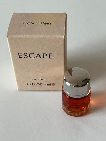 Calvin Klein Escape Miniatuur Parfum beschikbaar voor biedingen