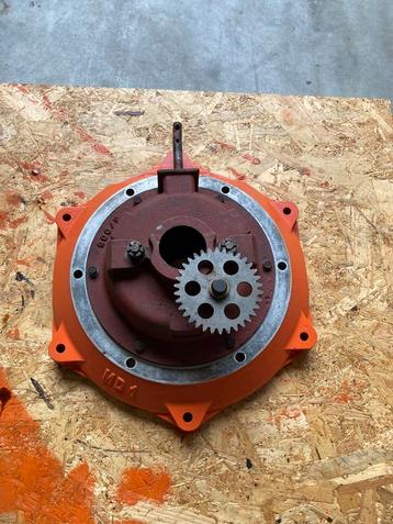 Koppelingshuis met drukgroep Pasquali beschikbaar voor biedingen