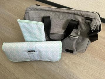 Kono Luiertas (met verschoningsmatje en luier-etui) beschikbaar voor biedingen