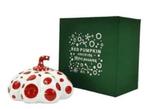 Yayoi Kusama : prachtig beeld met originele doos, Antiek en Kunst, Kunst | Designobjecten, Verzenden