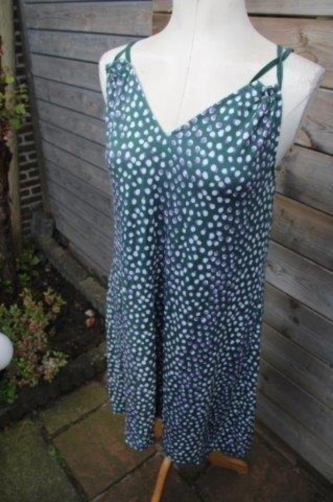 Jurk groen/ lila Cyell mt 38 Vaste prijs, Kleding | Dames, Jurken, Zo goed als nieuw, Maat 38/40 (M), Paars, Ophalen of Verzenden