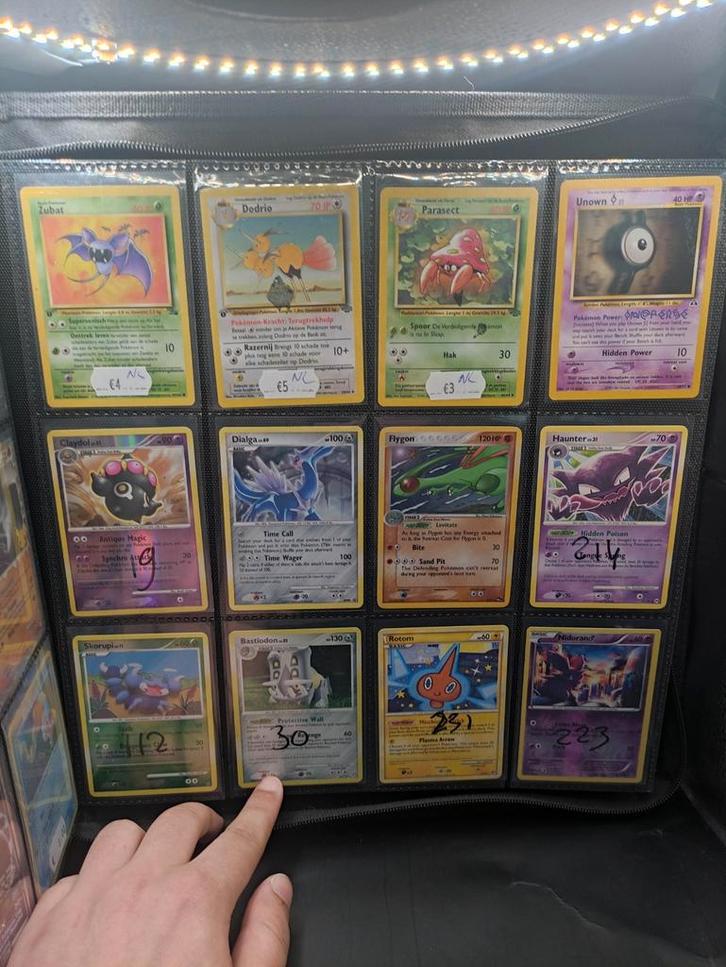 Veel hitjes - verschillende sets - Grotendeels vintage, Hobby en Vrije tijd, Verzamelkaartspellen | Pokémon, Zo goed als nieuw