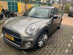 Mini 1.5 Cooper 5D Grijs Metalic zwart panodak 49000km, Auto's, Mini, 136 pk, Handgeschakeld, 48 €/maand, Particulier