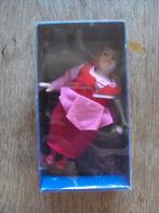 Disney Doornroosje Flora porseleinen pop 13cm, Ophalen of Verzenden, Overige figuren, Nieuw, Beeldje of Figuurtje