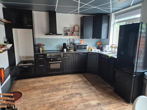 keuken ! Met inbouw apparatuur., Huis en Inrichting, Keuken | Complete keukens, Gebruikt, Ophalen