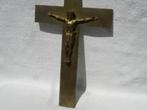 Antieke grote Art Deco Crucifix van koper jaren 30/ 40, Antiek en Kunst, Antiek | Religie, Ophalen of Verzenden