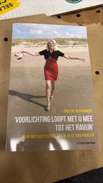 Voorlichting loopt met u mee tot het ravijn, Ybeltje Berckmoes, Ophalen of Verzenden, Zo goed als nieuw, Nederland