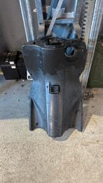 Peugeot kisbee kniekap, Ophalen